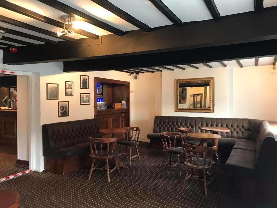 New Gurkha Inn Брекон Екстер'єр фото
